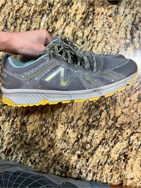 New Balance FuelCore 590v4 Trail Running shoes